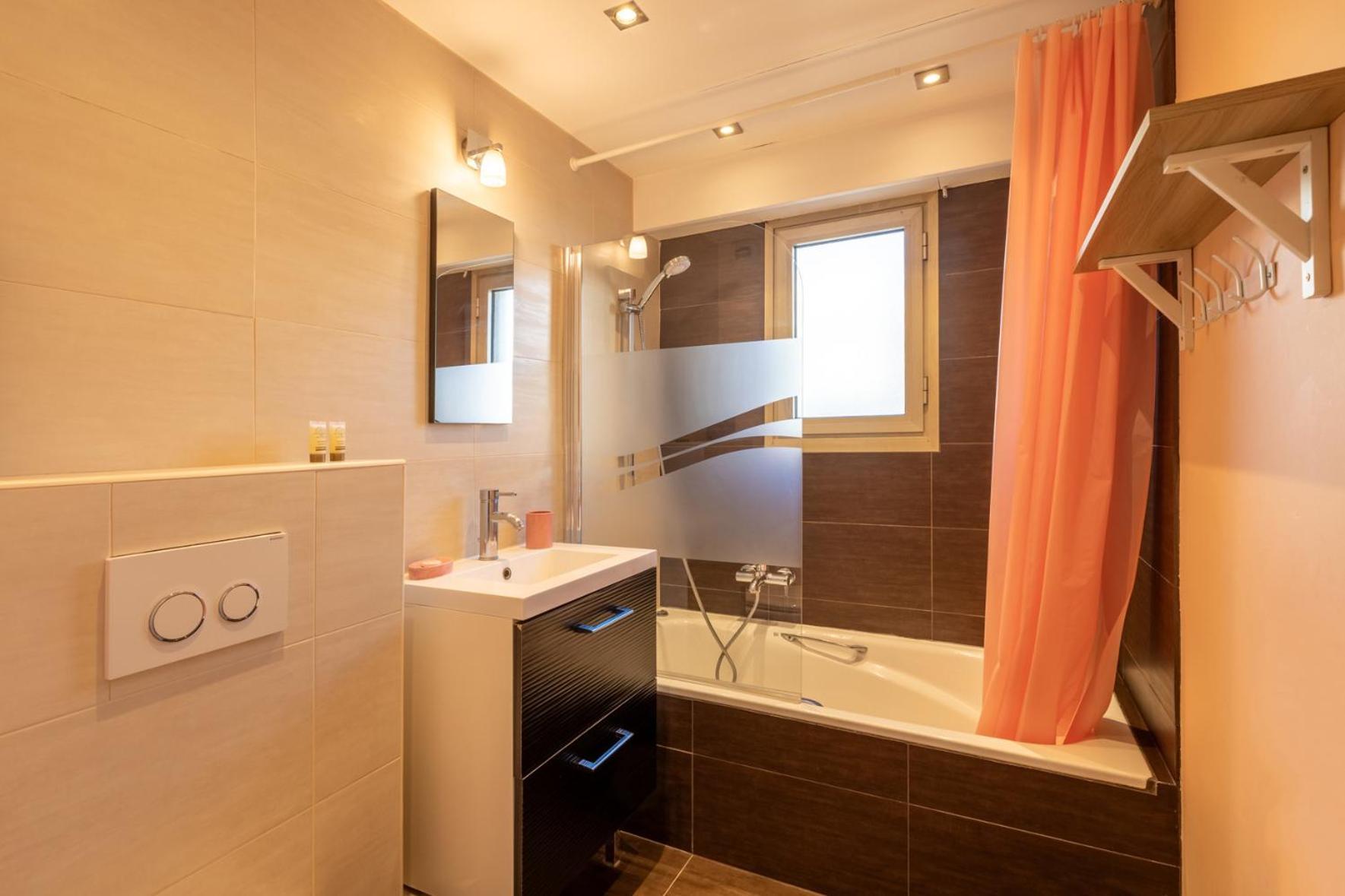Cannes, Croisette, Palais Des Festivals, Plages Ngoại thất bức ảnh